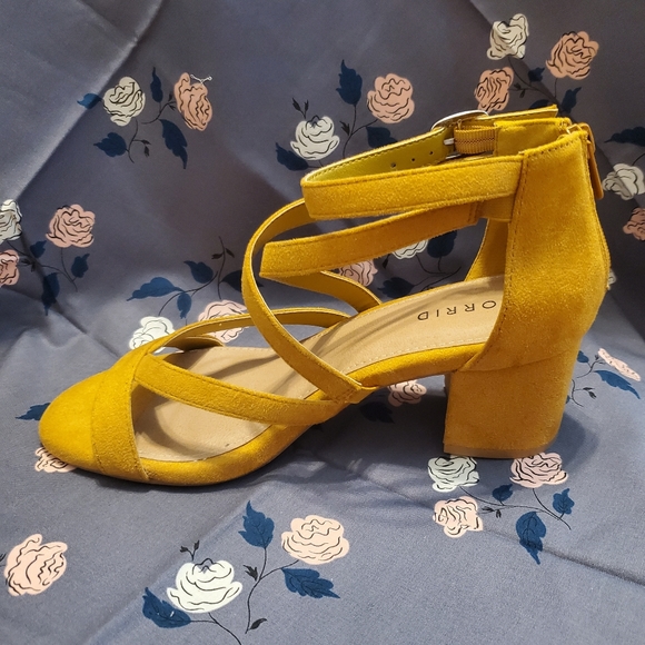 Torrid mustard wrap block heels - Picture 5 of 5